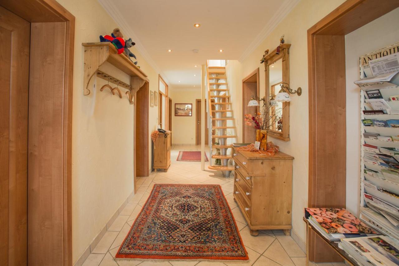 Haus Am Nuerburgring Vakantiehuis Kottenborn